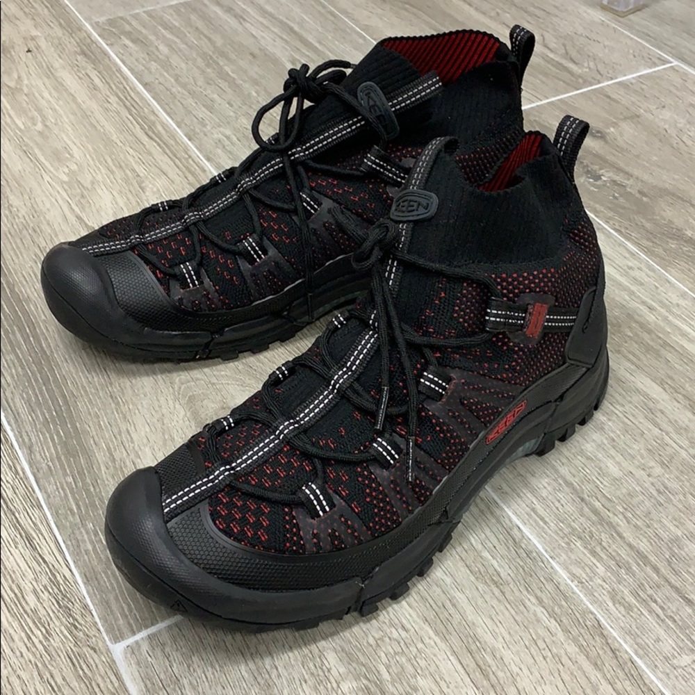 KEEN Targhee Evo Mid Hiking Boot